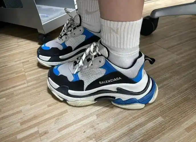 巴黎世家老爹鞋引領潮流｜經典 Balenciaga Triple S 全面解析